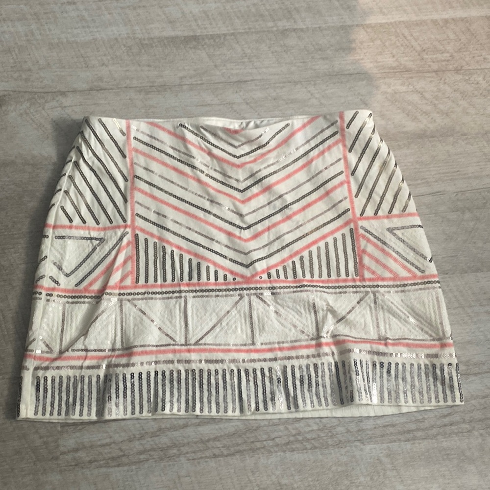 Express off white skirt with sequins, small euc